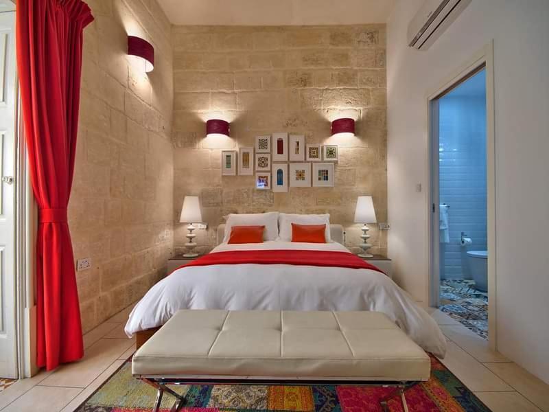 Julesy'S Bnb Hotel Cospicua Exterior photo